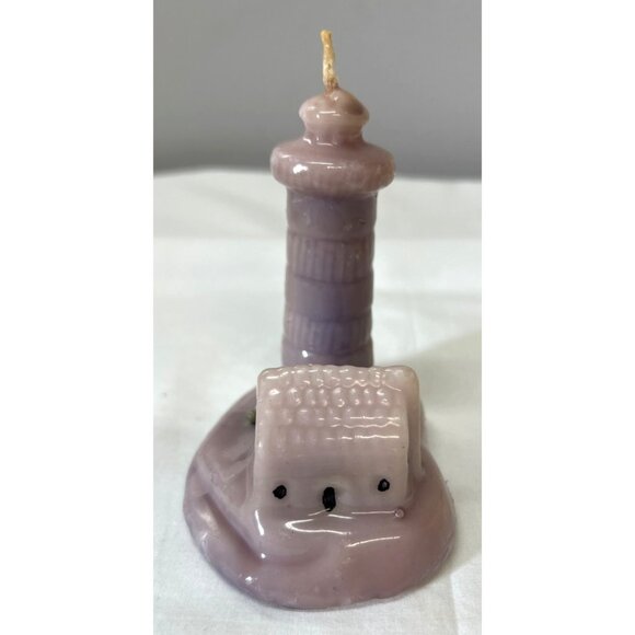Lighthouse Figurine Candle With Shell & House Design - Picture 5 of 6